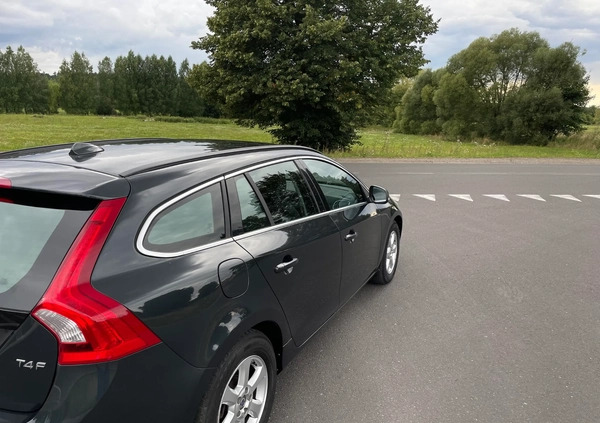 Volvo V60 cena 47900 przebieg: 140000, rok produkcji 2013 z Nidzica małe 497